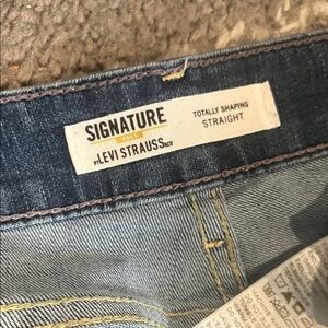 Signature by Levi Strauss Women's Straight Leg Jeans - Blue size 8